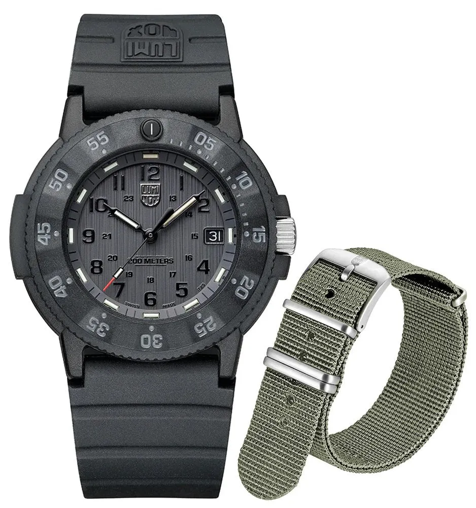 Limited Edition Luminox Original Navy SEAL CARBONOX Black Dial Rubber Strap Interchangeable Green NATO Strap Date Divers Quartz Mens Watch XS.3001.EVO.A.SET